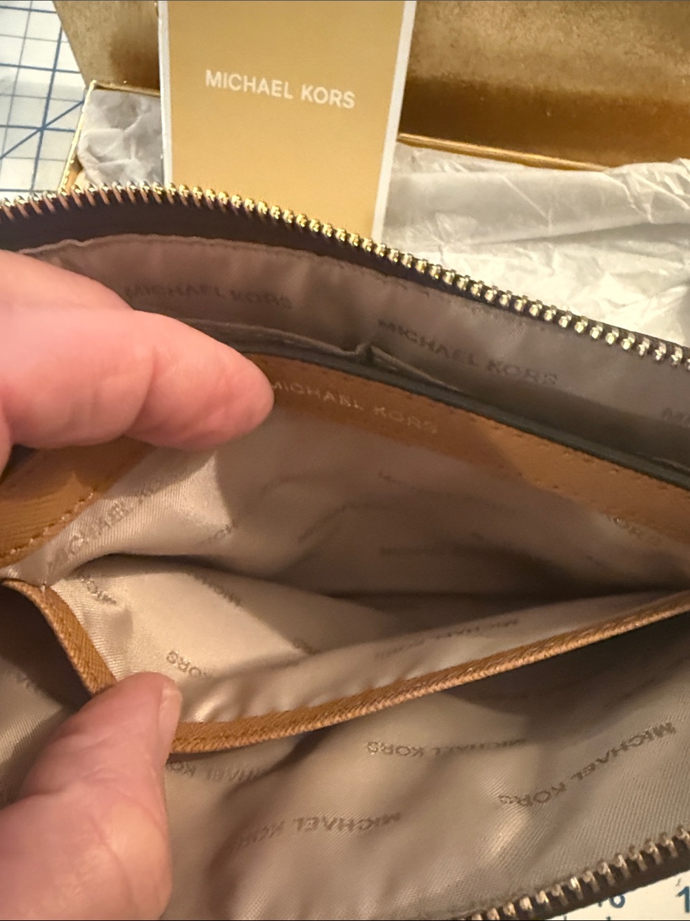 Michael Kors Studded Signature Wristlet Clutch – Brown – Brand New, 2017, VEGAN - Picture 7 of 15